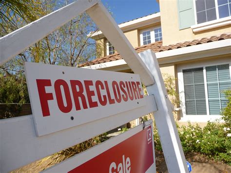 Foreclosure service